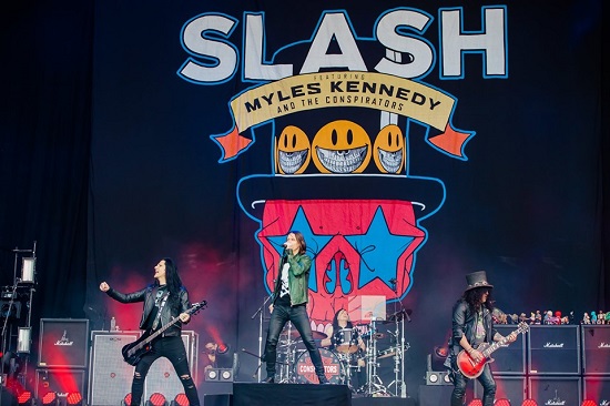 Slash at Download 2019