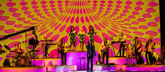 Todd Rundgren performing his Clearly Human virtual tour show