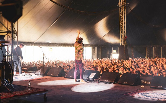 Holding Absence @ Download 2022