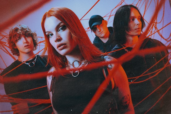 THE ÜBER ROCK SINGLES CLUB DAILY PICK – LUNA KILLS