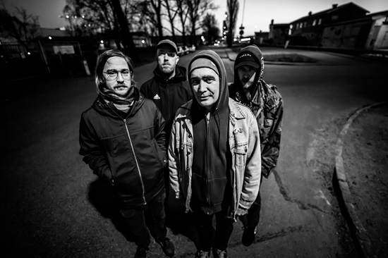 THE ÜBER ROCK SINGLES CLUB – AWESOME APRIL (PART FOUR)