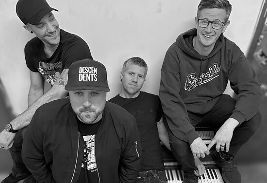 THE ÜBER ROCK SINGLES CLUB DAILY PICK – CURBSIDE