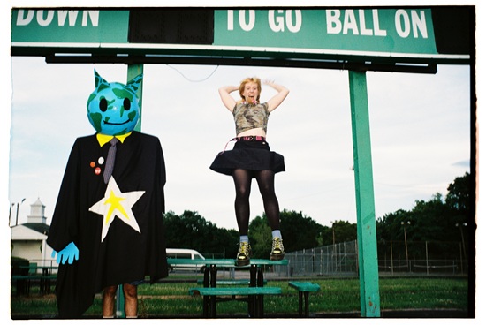 THE ÜBER ROCK SINGLES CLUB DAILY PICK – SNOOPER